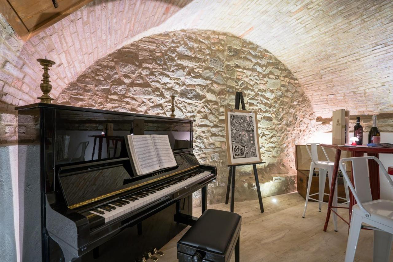 Bed and Breakfast Dimora Delle Muse Montalcino Exterior foto